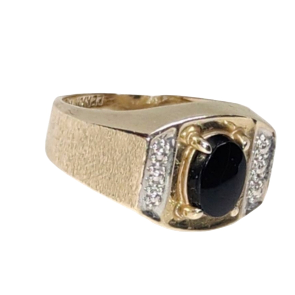 10K Yellow Gold Black Onyx Oval Ring Size 4.75 Like New
